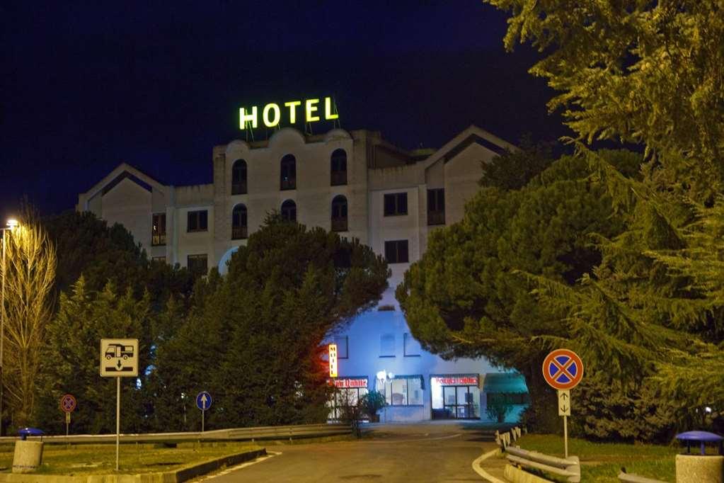 Il Grifo Hotel E Bisteccheria Toscana Montepulciano Exterior photo