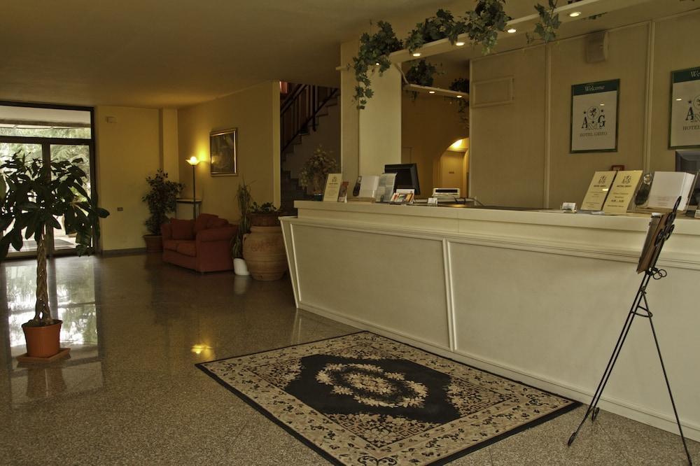 Il Grifo Hotel E Bisteccheria Toscana Montepulciano Exterior photo