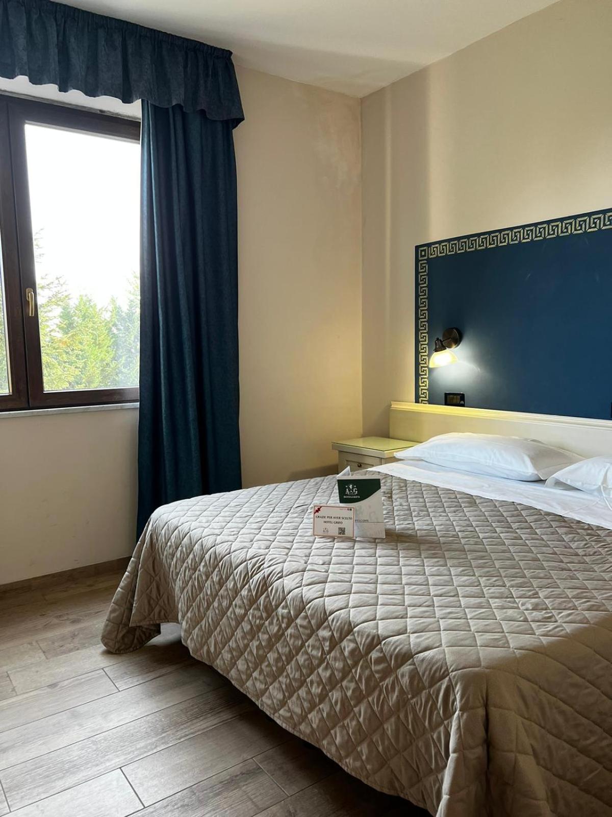 Il Grifo Hotel E Bisteccheria Toscana Montepulciano Exterior photo